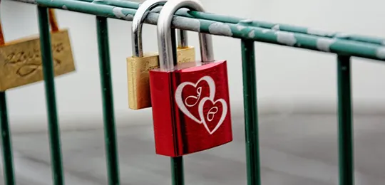 Red Love Lock