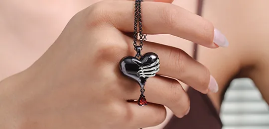 Heart With Rib Necklace