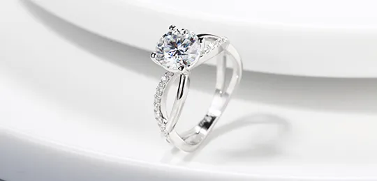 14K White Gold Twist Engagement Ring