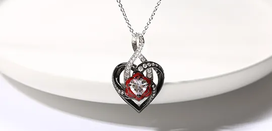 Rose Heart Black Necklace