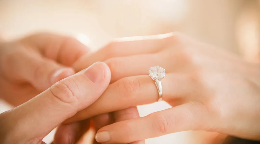 Propose with VANCARO Engagement Ring