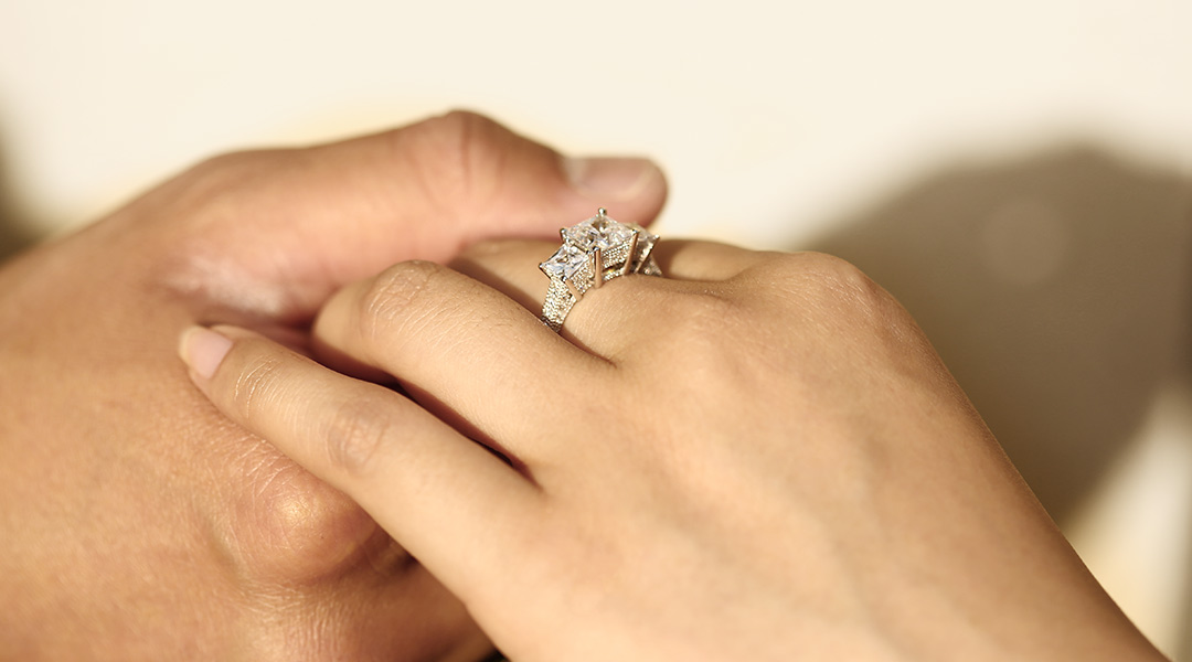 Moissanite: A Smart Choice For Your Engagement Rings