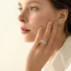 Unique Glorieux Aile Moissanite Alliance