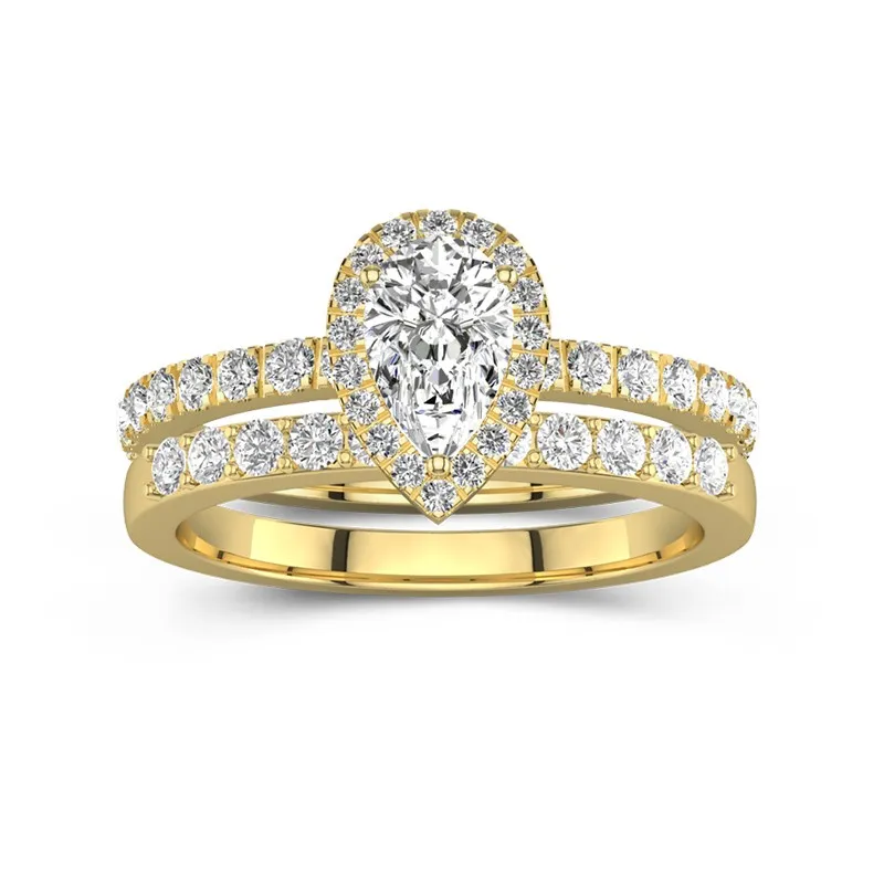 18K Gold Moissanite Wedding Ring Set