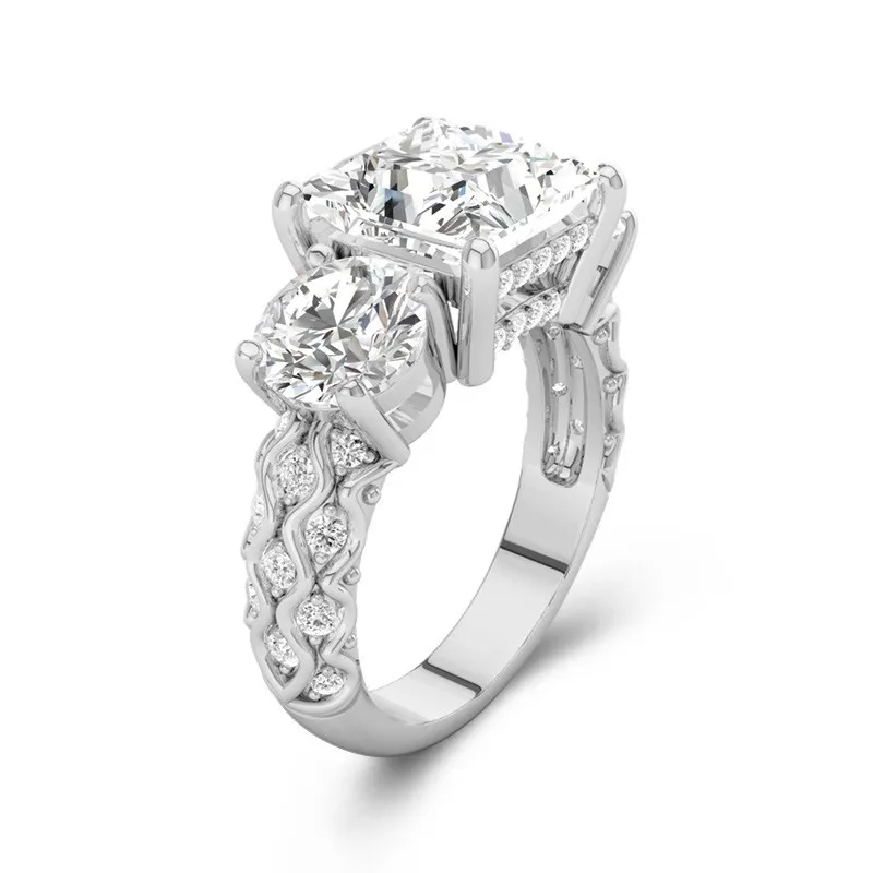 Luxury 2.50ct Moissanite Engagement Ring in 925 Sterling Silver