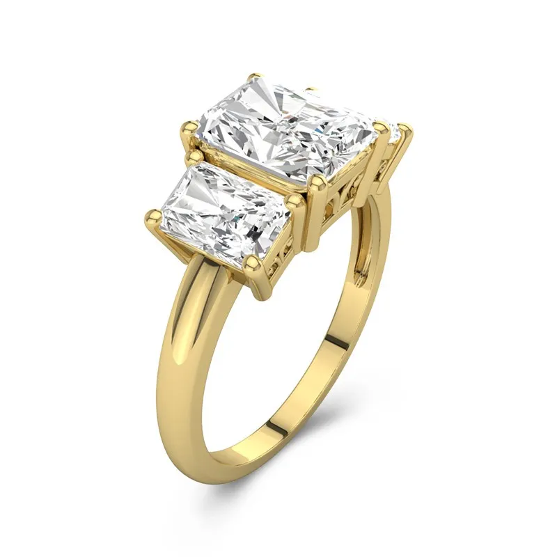 18K Gold Moissanite Engagement Ring