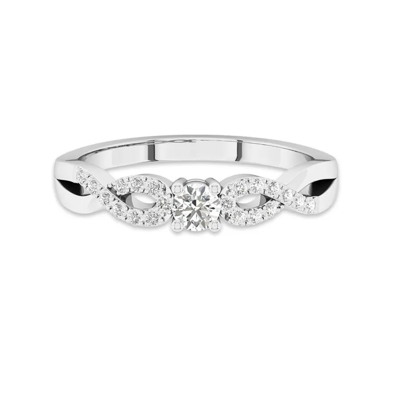 Pavé Promise Ring Moissanite