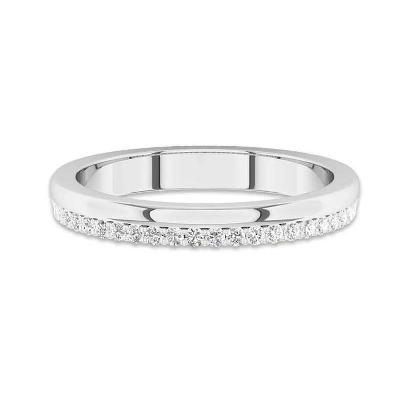 Charming Moissanite Wedding Ring