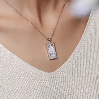 Unique Lettre pendentif Collier Blanc Cœur