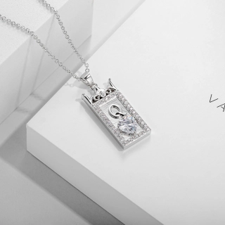 Unique Lettre pendentif Collier Blanc Cœur