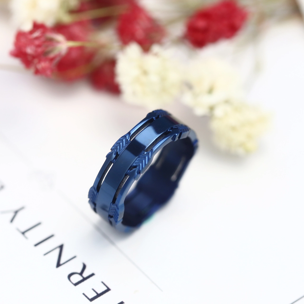 Arrow Wedding Band Women