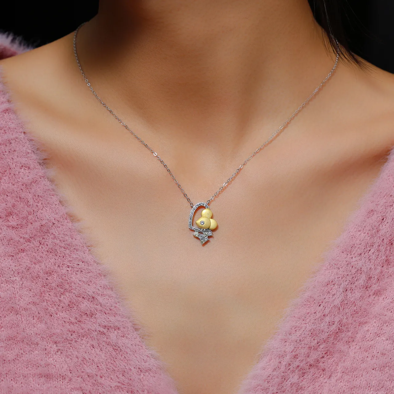 Simple Mouse Pendant Necklace