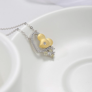 Simple Mouse Pendant Necklace