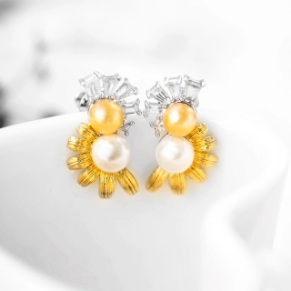 Nature Daisy Stud Earrings