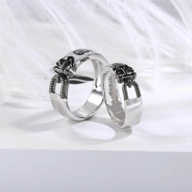 Unique Anchor Letter Ring