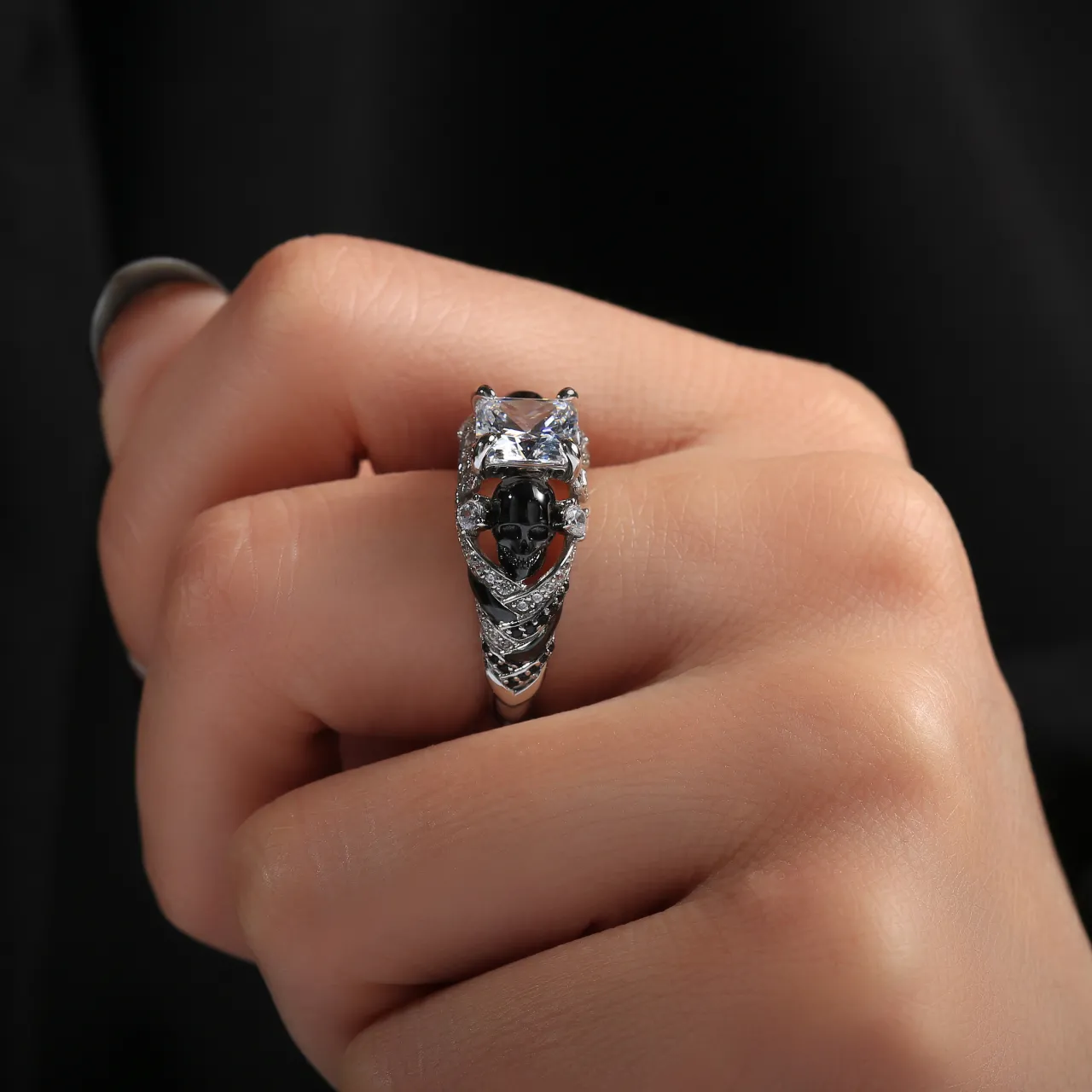 Gothic Skull Ring