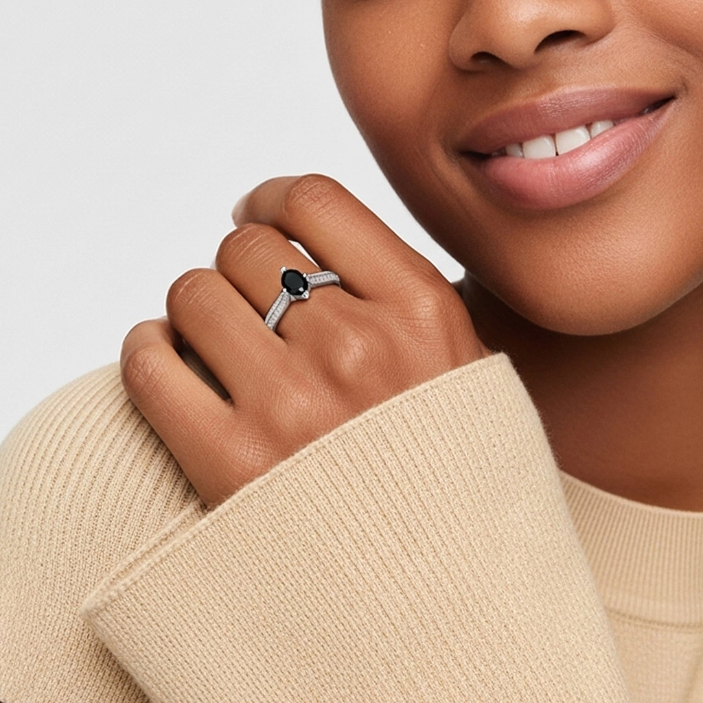 Pavé Est Ouest Bague de fiançailles 1.50ct Zircon cubique