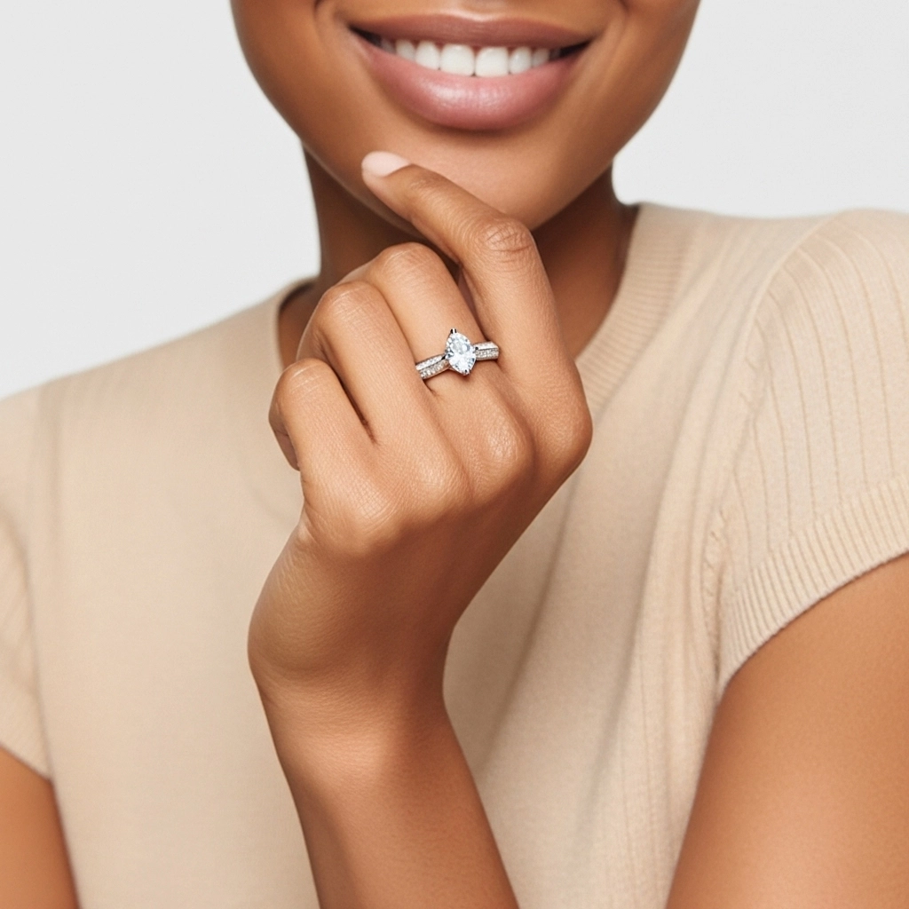 Pavé Est Ouest Bague de fiançailles 1.50ct Zircon cubique