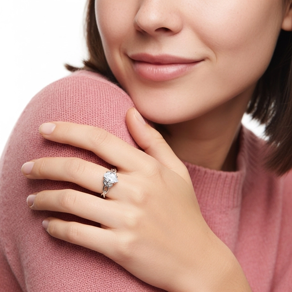 Noeud celtique Solitaire Bague de fiançailles 1.00ct Moissanite