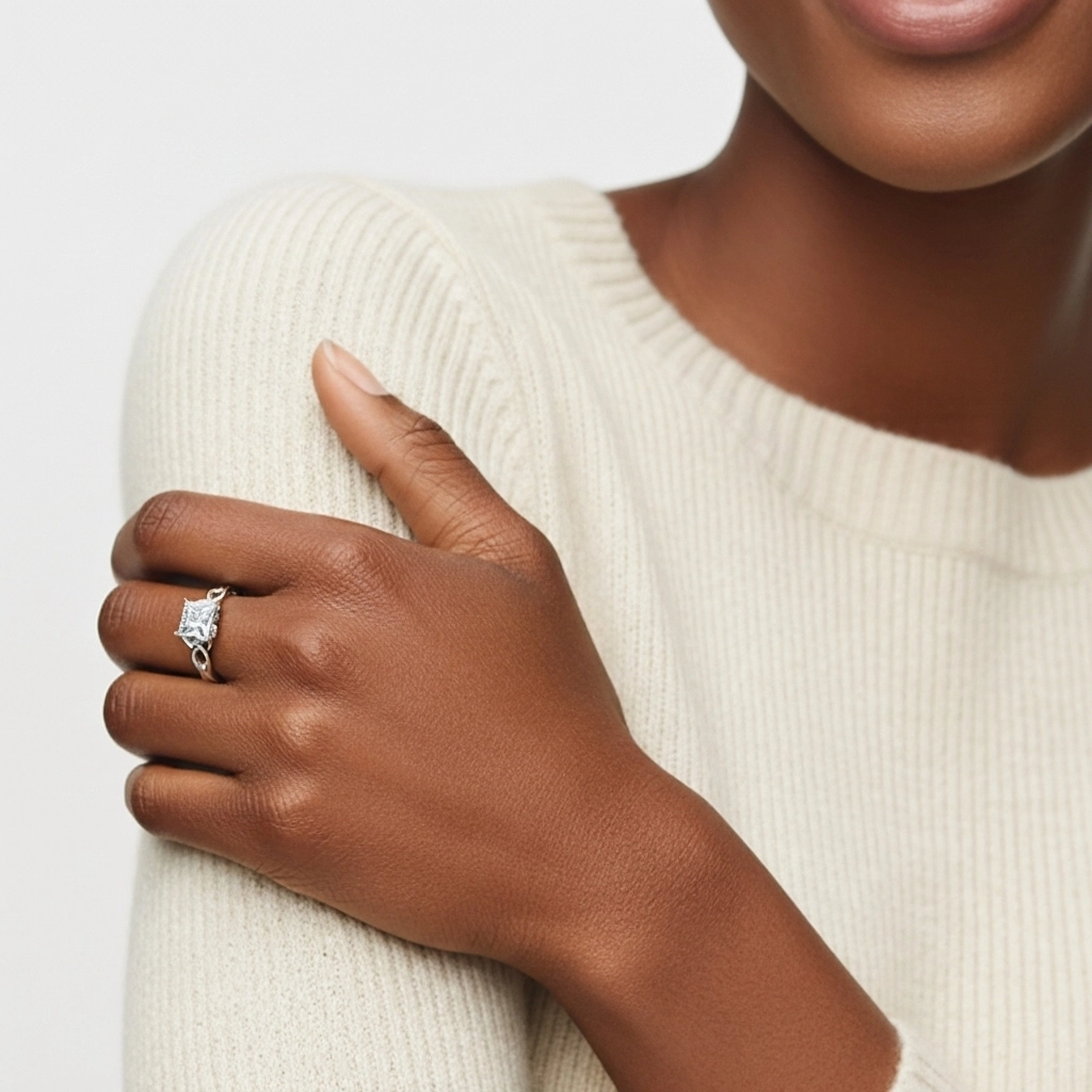 Noeud celtique Solitaire Bague de fiançailles 1.50ct Moissanite