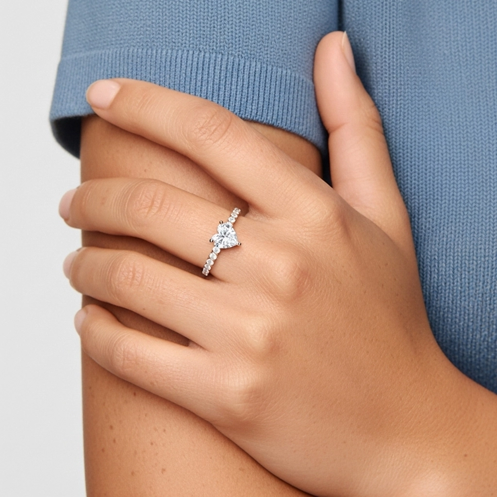 Clásico Corazón 1.50ct Moissanita Anillo de Compromiso