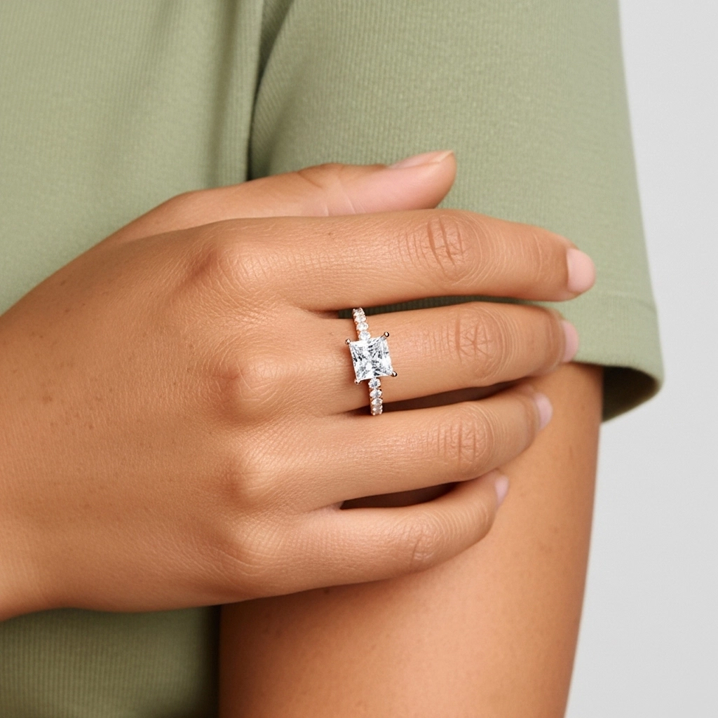 Classique Princesse 1.50ct Moissanite Bague de fiançailles