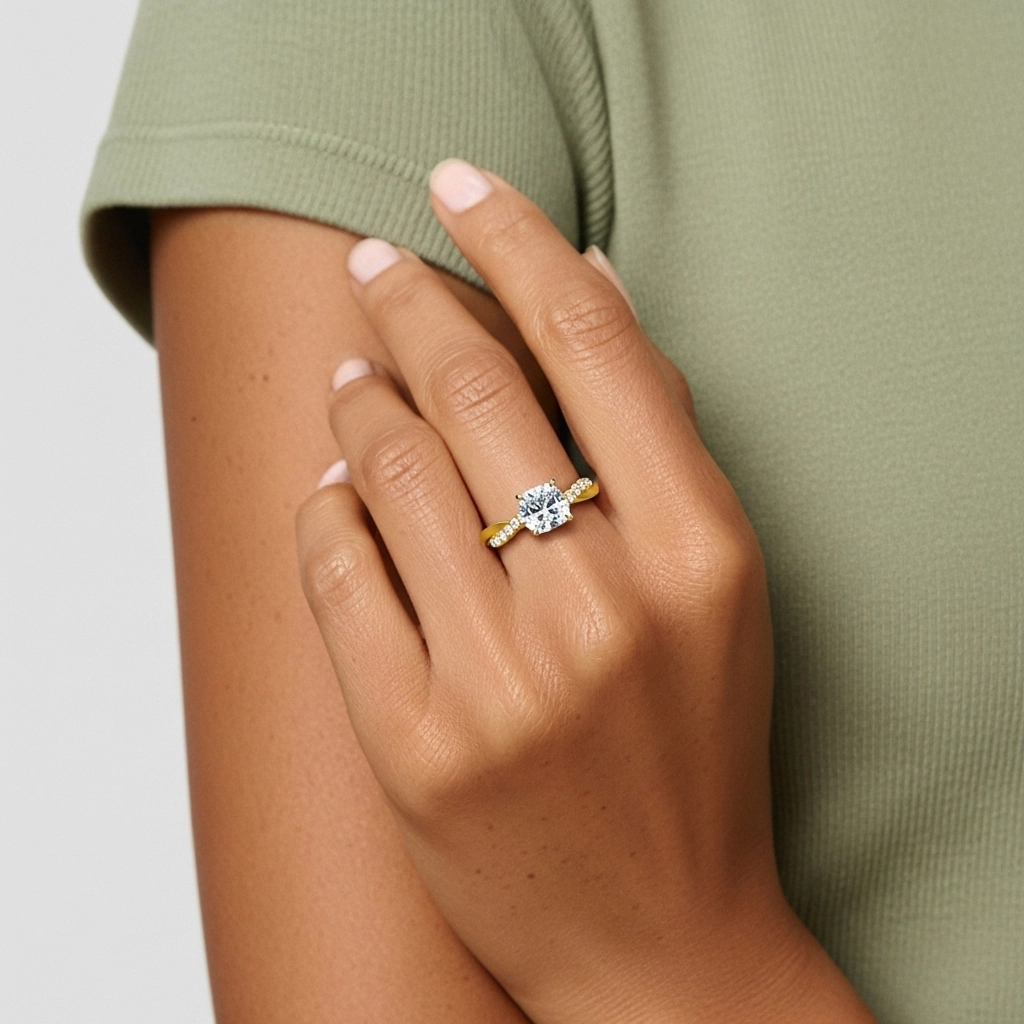 Oriente - Occidente Anillo de Compromiso 1.00ct Moissanita