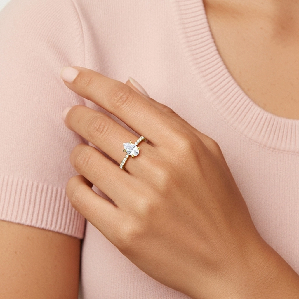 Gloria Pera 2.00ct Moissanita Anillo de Compromiso