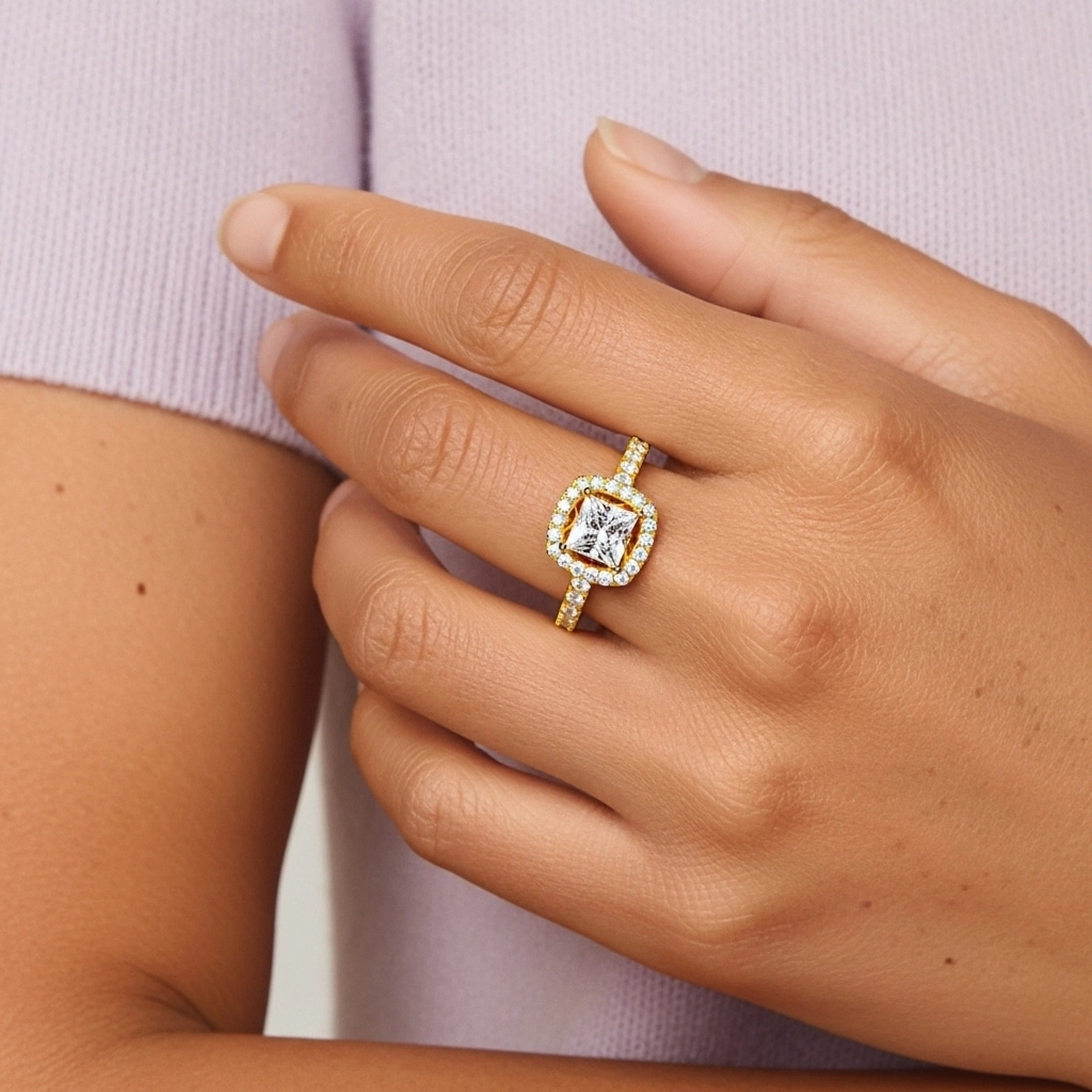 Delicado Princesa 1.00ct Moissanita Anillo de Compromiso