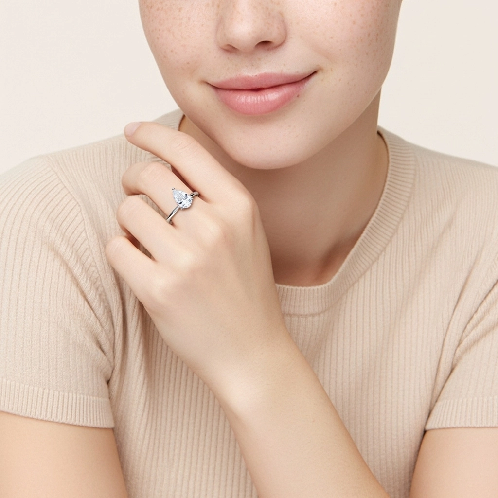 Sobre Poire 1.50ct Moissanite Bague de fiançailles