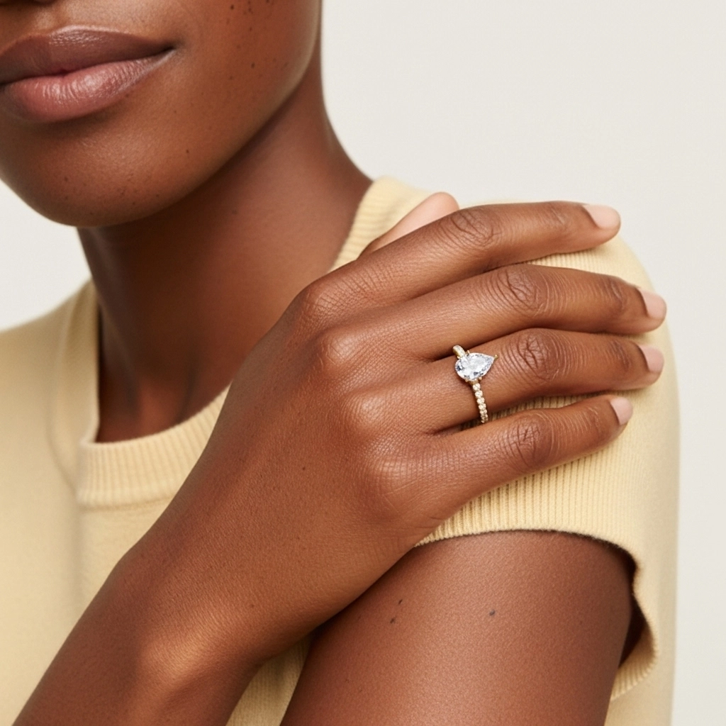 Sobre Poire 1.00ct Moissanite Bague de fiançailles