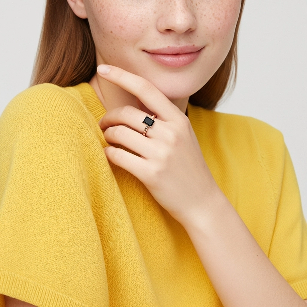 Modern Emerald 1.00ct Cubic Zirconia Engagement Ring