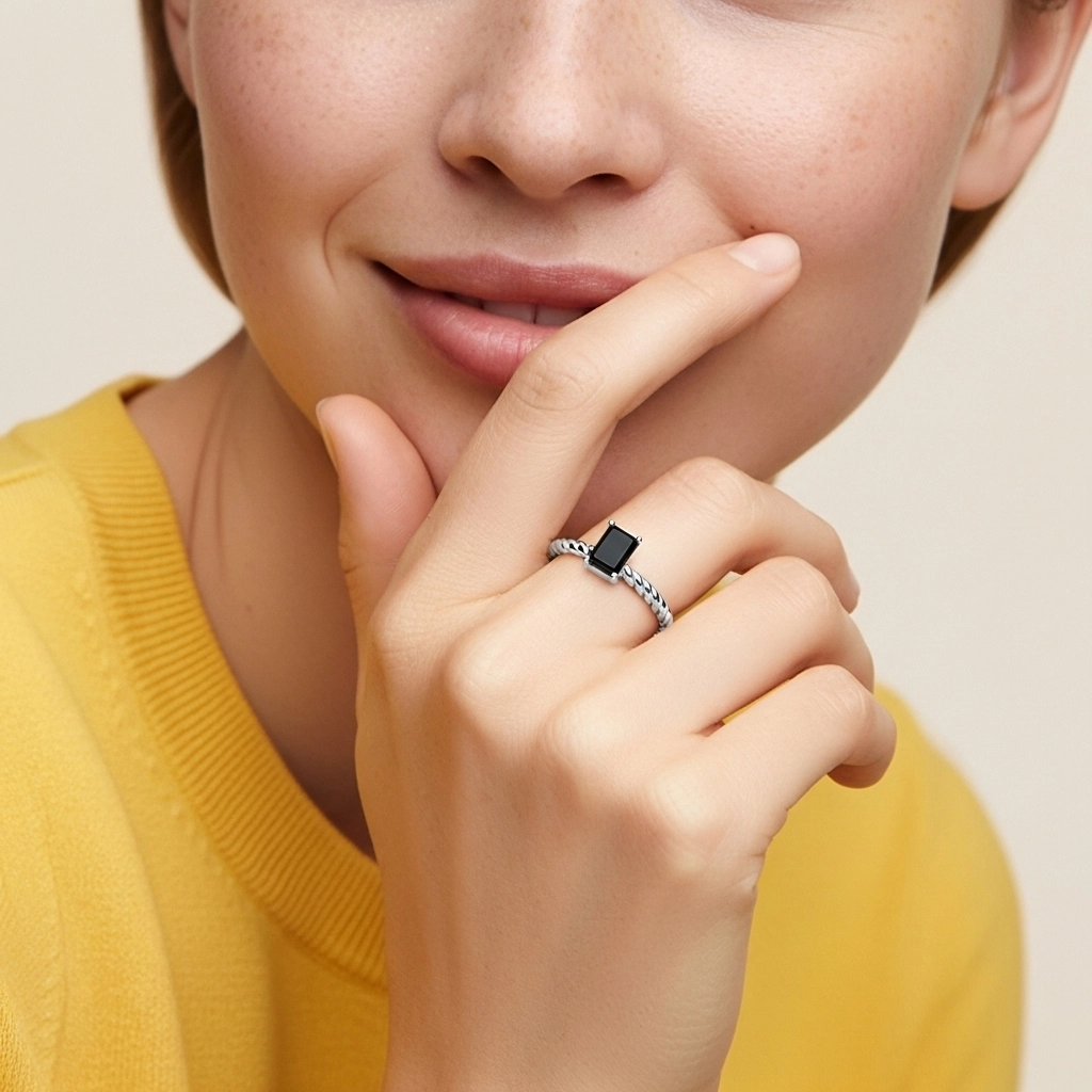 Modern Emerald 1.00ct Cubic Zirconia Engagement Ring