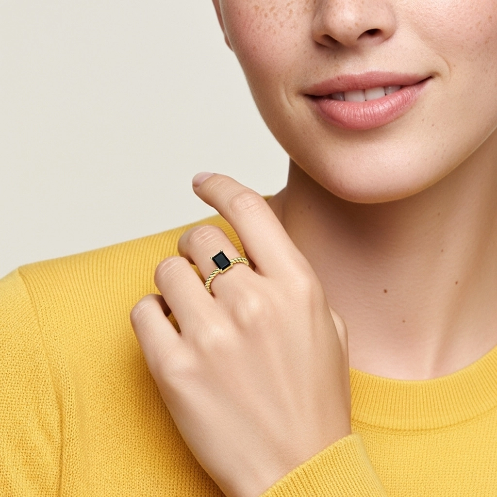 Modern Emerald 1.00ct Cubic Zirconia Engagement Ring