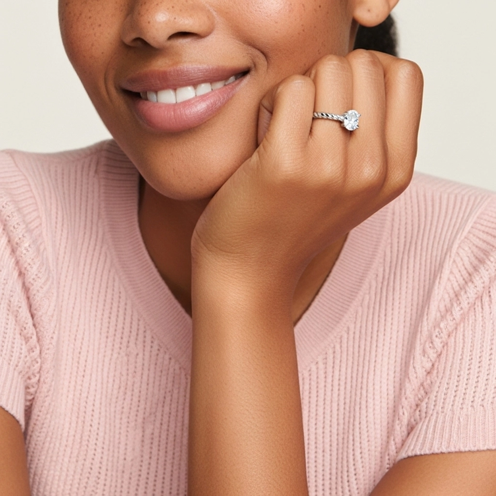 Moderne Ovale 1.00ct Moissanite Bague de fiançailles