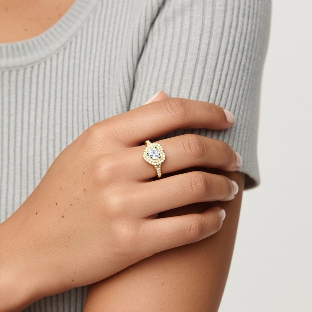 Luxury Heart 1.00ct Moissanite Engagement Ring