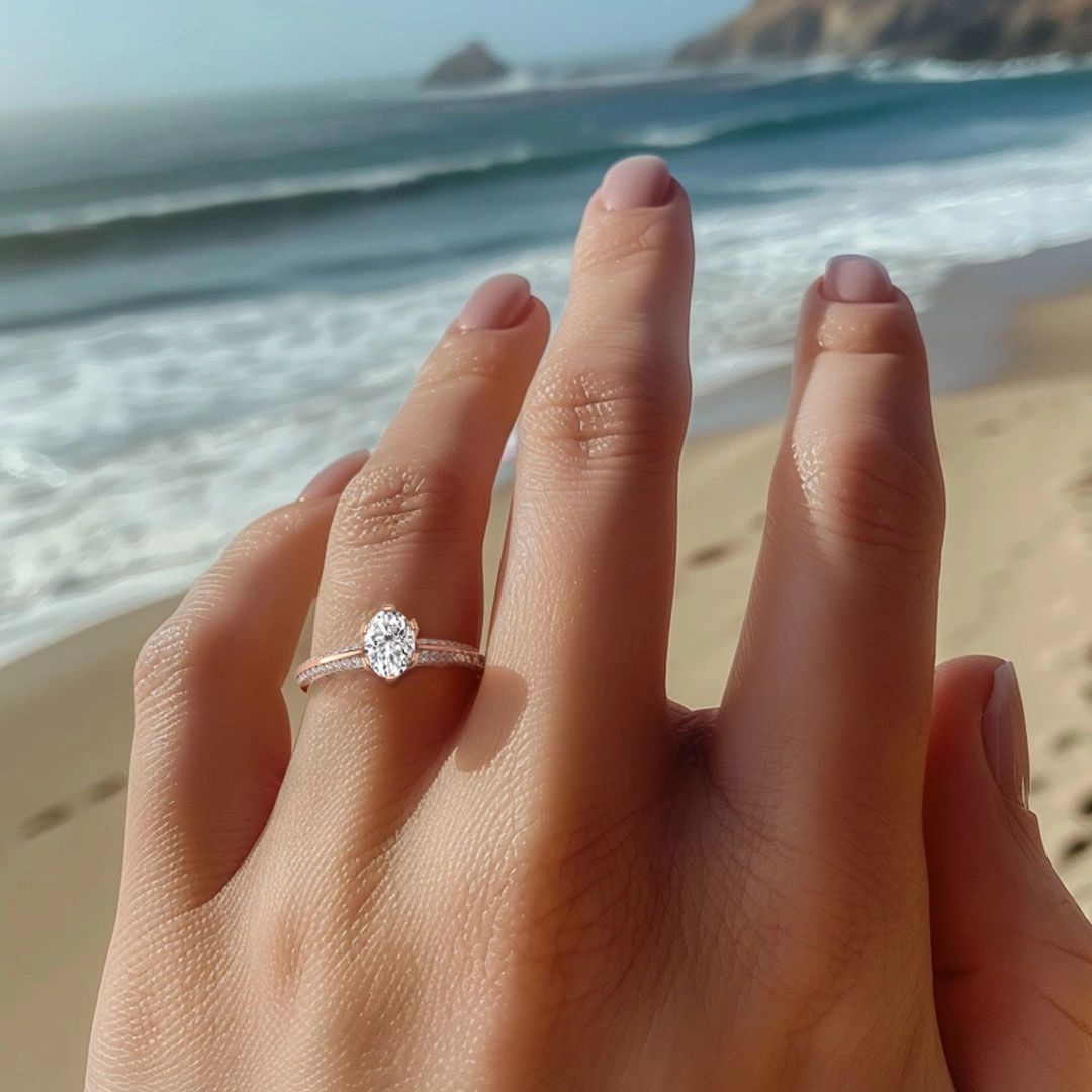 Luxury Round 2.00ct Moissanite Engagement Ring