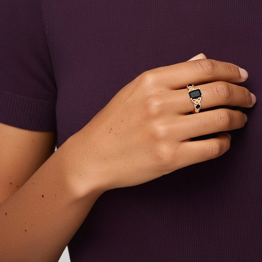 Vintage Unique Emerald 0.80ct Cubic Zirconia Engagement Ring