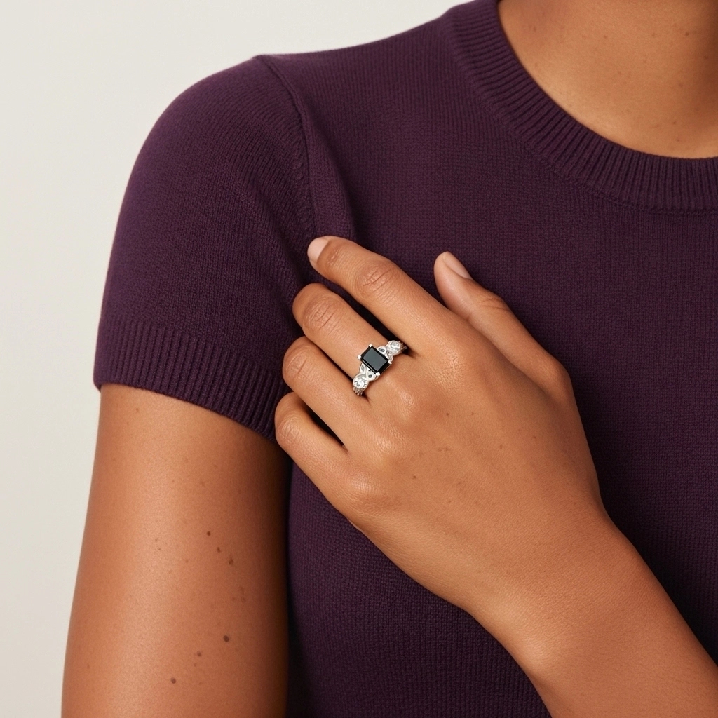 Vintage Unique Emerald 0.80ct Cubic Zirconia Engagement Ring