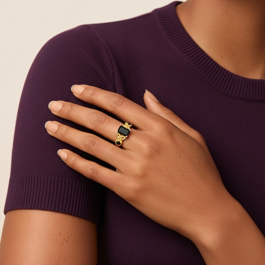 Vintage Unique Emerald 0.80ct Cubic Zirconia Engagement Ring