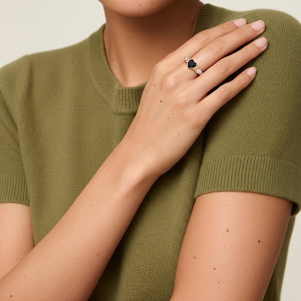 Vintage Unique Heart 1.00ct Cubic Zirconia Engagement Ring