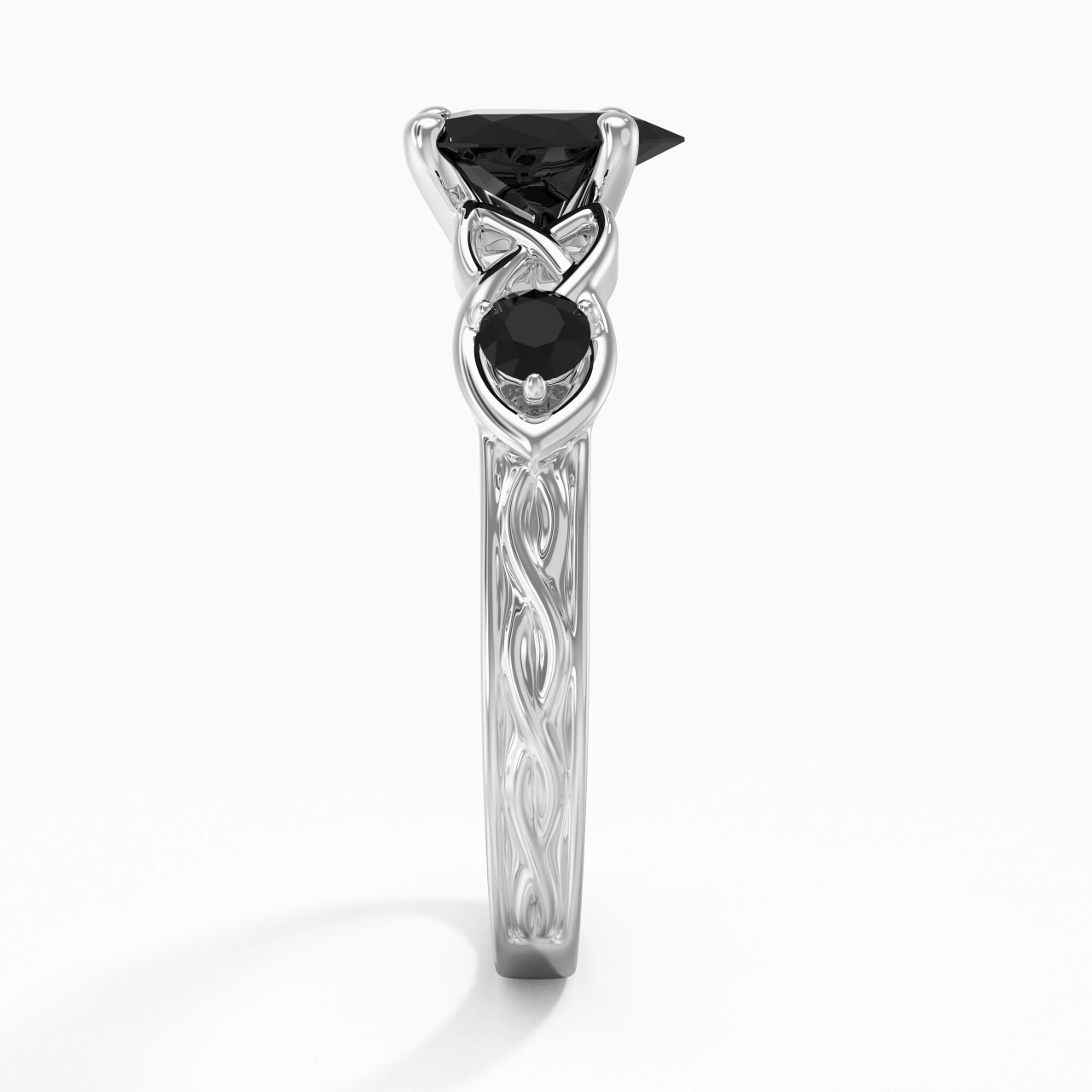 Vintage Unique Heart 2.00ct Cubic Zirconia Engagement Ring