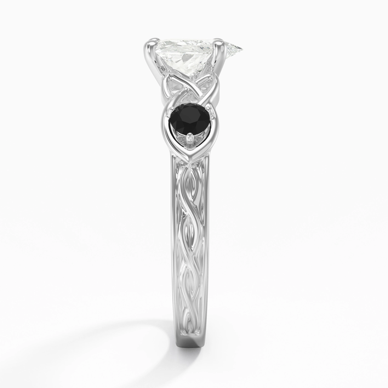 Vintage Unique Heart 2.00ct Cubic Zirconia Engagement Ring