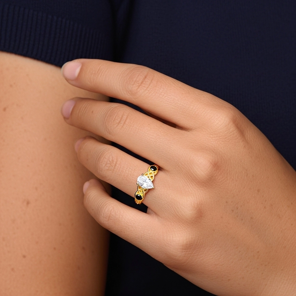 Vintage Unique Pear 2.00ct Cubic Zirconia Engagement Ring