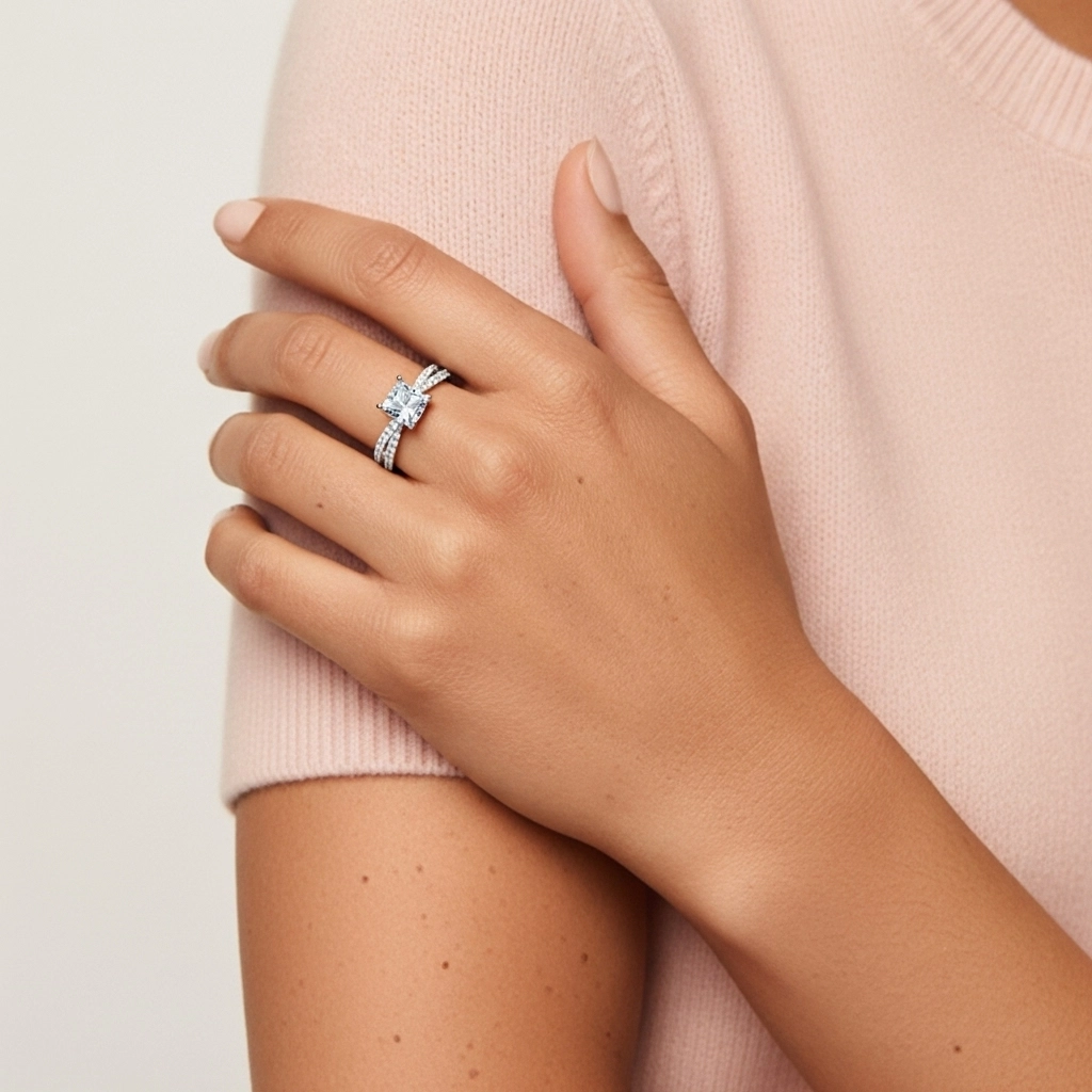 Griffe Bague de fiançailles 1.00ct Moissanite