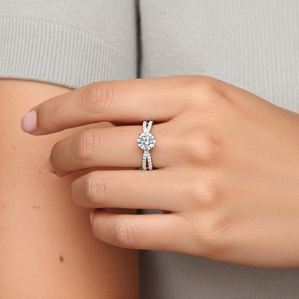 Griffe Bague de fiançailles 1.00ct Moissanite