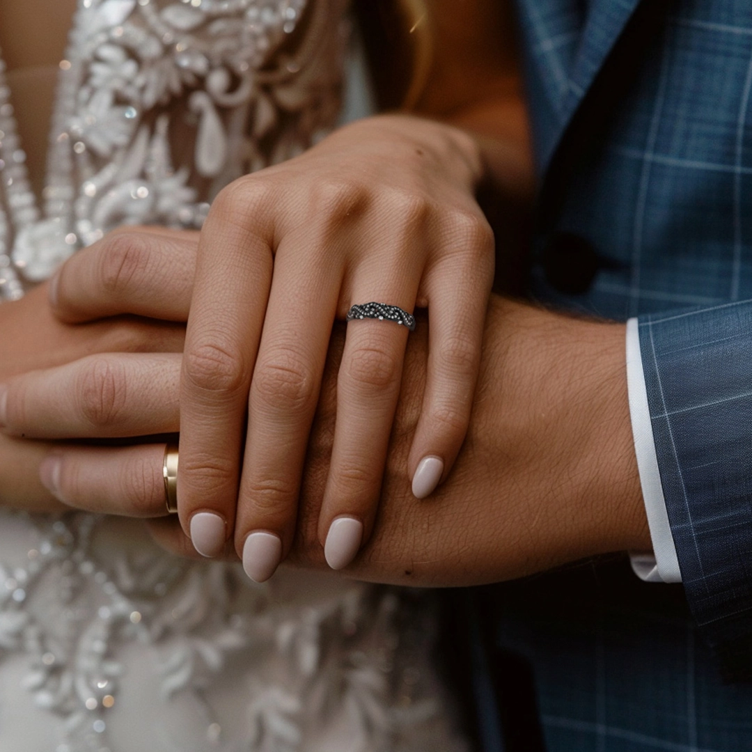 Luxury Braided Wire Infinity Moissanite Wedding Ring