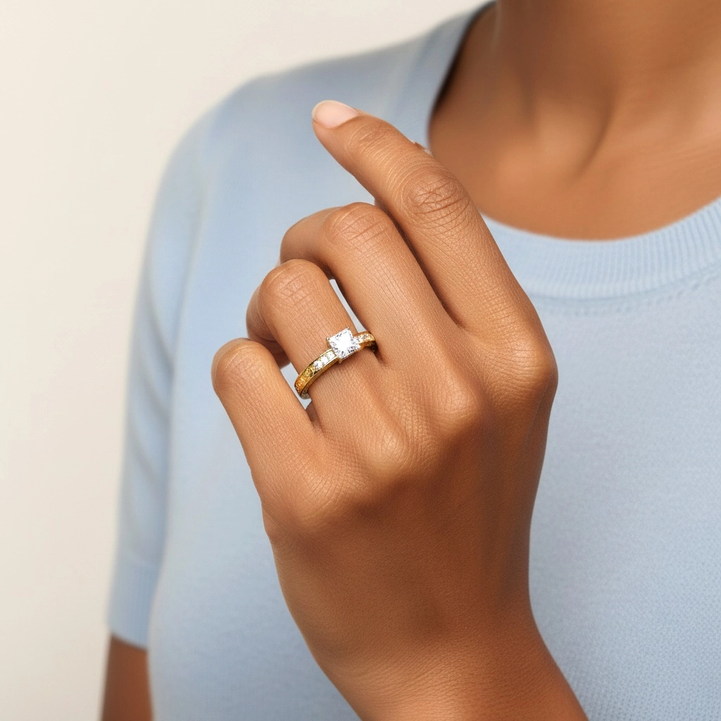 18K Gold Moissanite Engagement Ring