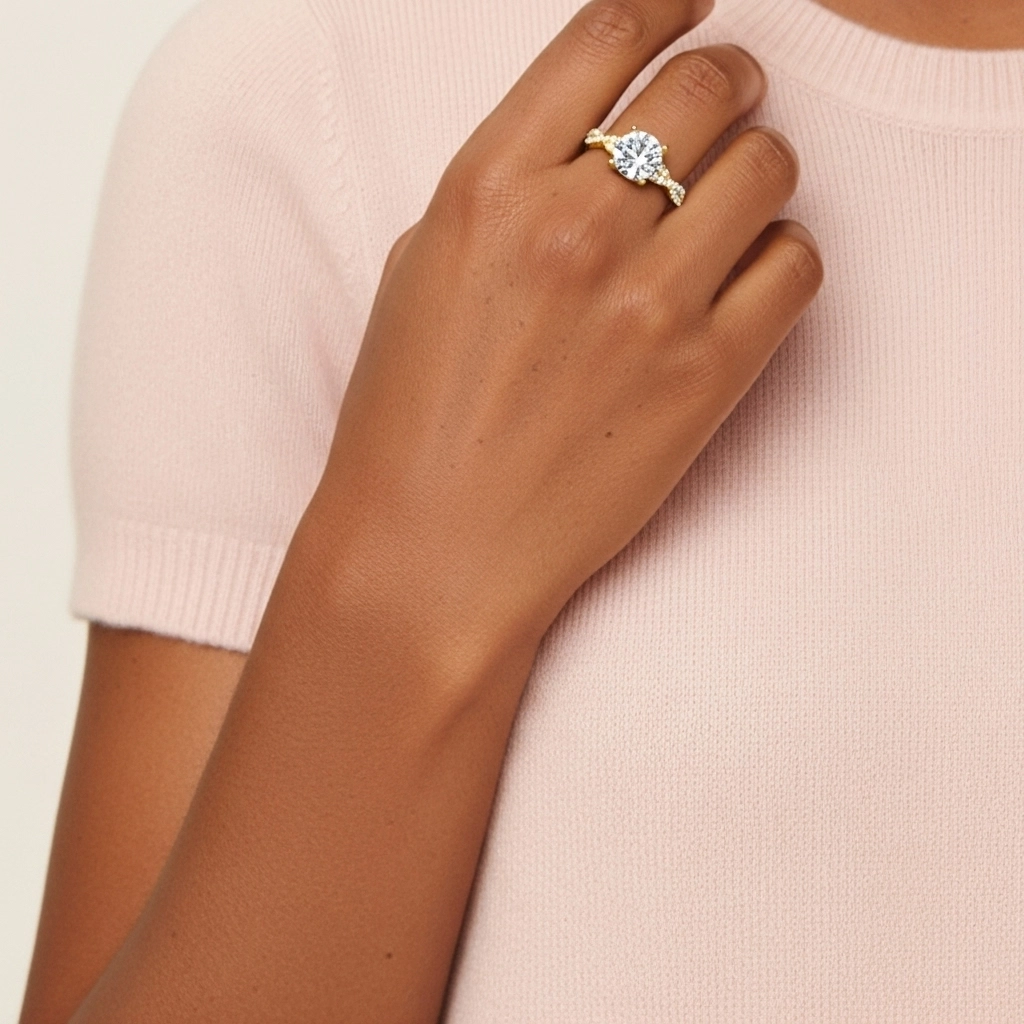 18K Gold Moissanite Engagement Ring