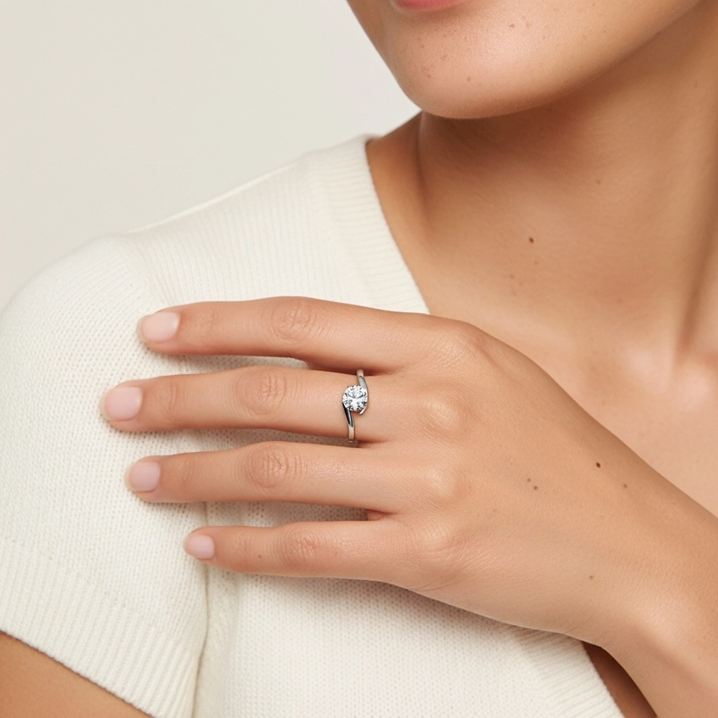 18K White Gold Moissanite Engagement Ring